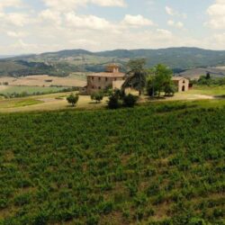 Superb farmhouse restoration opportunity in Tuscany (8)