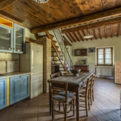Tuscan Farmhouse for sale near Chianciano Terme with Pool (10)