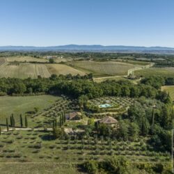 Tuscan Farmhouse for sale near Chianciano Terme with Pool (20)