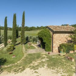Tuscan Farmhouse for sale near Chianciano Terme with Pool (29)