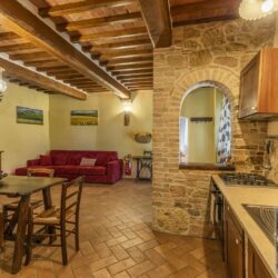 Tuscan Farmhouse for sale near Chianciano Terme with Pool (6)