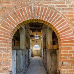 Tuscan Renovation Opportunity (14)