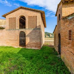 Tuscan Renovation Opportunity (5)