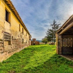 Tuscan Renovation Opportunity (7)