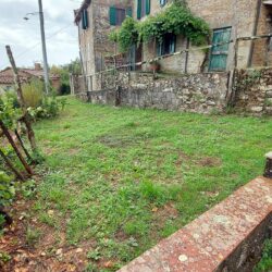 Tuscan Village House with Garden for sale (10)-1200