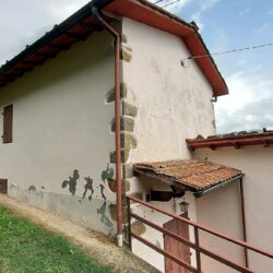 Tuscan Village House with Garden for sale (14)-1200