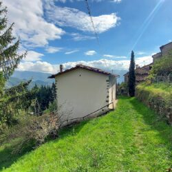 Tuscan Village House with Garden for sale (21)-1200