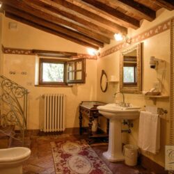 V2564TS hotel for sale near Cortona Tuscany (23)