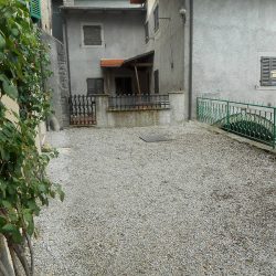 V5087 Tuscan Village House for sale with Balcony (3)-1200