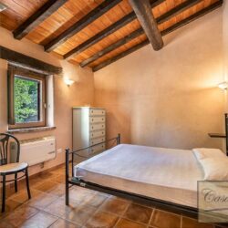 V56355 House with 5 Apartments and Pool for sale in Umbria (8)-1200