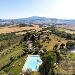 Vast Property with 2 Country Houses and Riding School 3