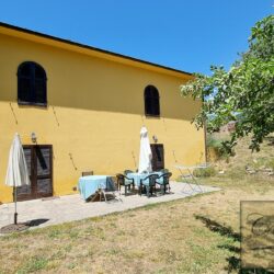 Villa with pool for sale in Piazza al Serchio, Tuscany (14)-1200