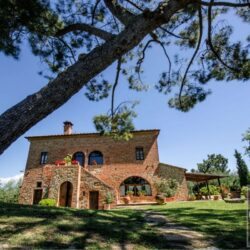 Wonderful property with pool for sale near Torrita di Siena Tuscany (2)