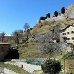 complex of buildings with pool for sale near Molazzana Lucca Tuscany (19)-1200