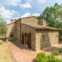 estate with pool for sale near Lucignano Tuscany (3)