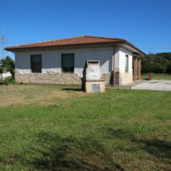 one storey house for sale near Ponteginori (1)