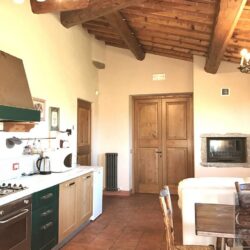 9 bedroom villa with pool for sale near Castiglion Fiorentino and Cortona in Tuscany (26)