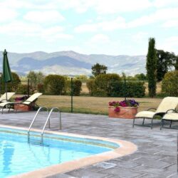 9 bedroom villa with pool for sale near Castiglion Fiorentino and Cortona in Tuscany (34)