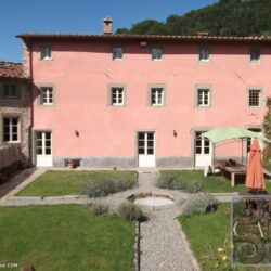 A beautiful old villa for sale near Bagni di Lucca Tuscany (2)b