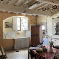 A beautiful old villa for sale near Bagni di Lucca Tuscany (6)