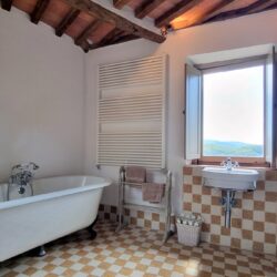 Beautiful Old House with Pool for sale near Bagni di Lucca Tuscany (18)