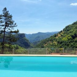Beautiful Old House with Pool for sale near Bagni di Lucca Tuscany (31)