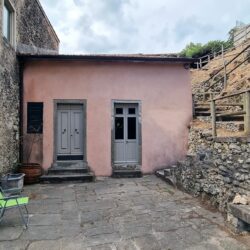 Beautiful Old House with Pool for sale near Bagni di Lucca Tuscany (38)
