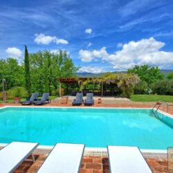 Beautiful Stone House with pool for sale near Cortona (37)