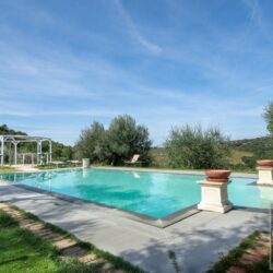 Beautiful house with pool for sale near Magione Lake Trasimeno Umbria (45)