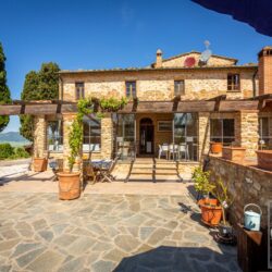 Beautiful property for sale near Volterra Tuscany (5)