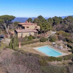 Chianti farmhouse with pool for sale in Tuscany (1)
