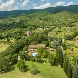 House with Pool and Loggia for sale near Cortona (34)