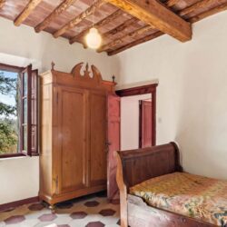 Large estate for sale in Chianti Tuscany (15)