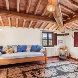 Large estate for sale in Chianti Tuscany (17)