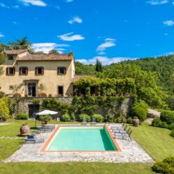 The perfect Tuscan property for sale in Chianti with pool (74)