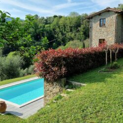 Tuscan stone house with pool, land and views for sale near Pescia (11)
