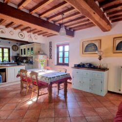 Tuscan stone house with pool, land and views for sale near Pescia (27)