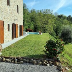 Tuscan stone house with pool, land and views for sale near Pescia (6)