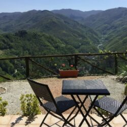 Villa with Infinity Pool and wonderful views for sale in Tuscany (10)
