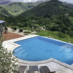 Villa with Infinity Pool and wonderful views for sale in Tuscany (16)