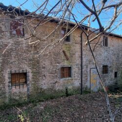 Village Villa to Restore near Bagni di Lucca, Tuscany (6)-1200