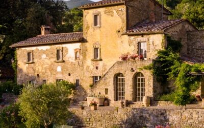 An Extraordinary Authentic Property with Pool + Annexes near Cortona