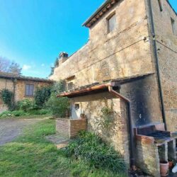 stone property for sale near San Gimignano Tuscany (27)