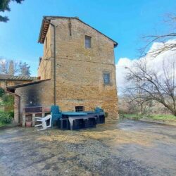 stone property for sale near San Gimignano Tuscany (28)
