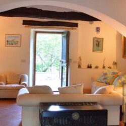 v566611 Farmhouse with annexes and pool for sale near Radicondoli in Tuscany (12)
