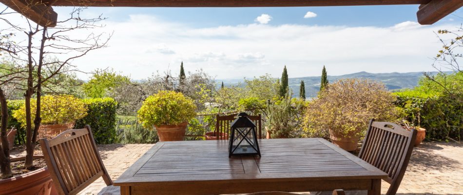 Villa with Lake View, Pool and Olive Grove - Casa Tuscany
