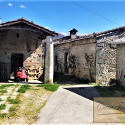 Tuscan Farm to Renovate Image