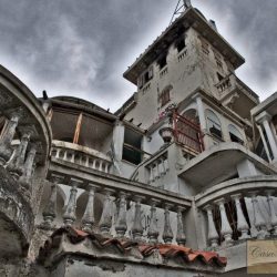 Liguria Coast Castle for Sale image 8