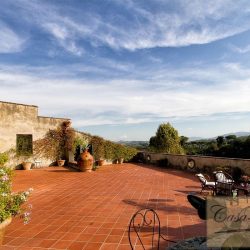 Luxury Tuscan Villa for Sale image 8