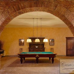 Luxury Tuscan Villa for Sale image 10
